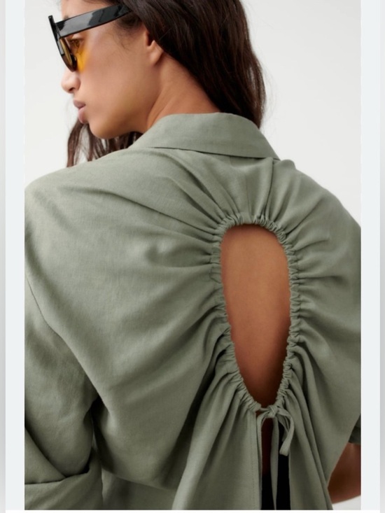 Zara Tops - Zara Linen Blend Cutout Button Down